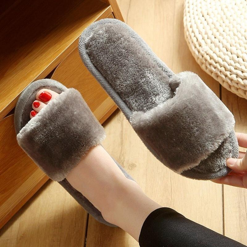 Women’s Warm Fluffy Memory Foam Slippers – Cozy Indoor Slides