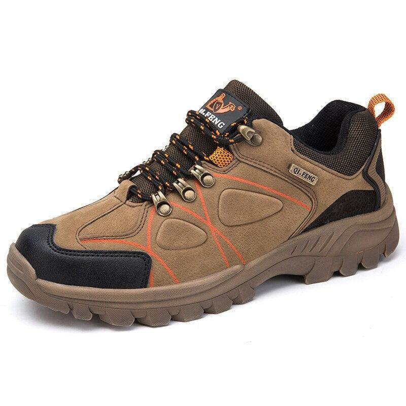 Men's waterproof hiking boots with non-slip sole and EVA protective toe guard