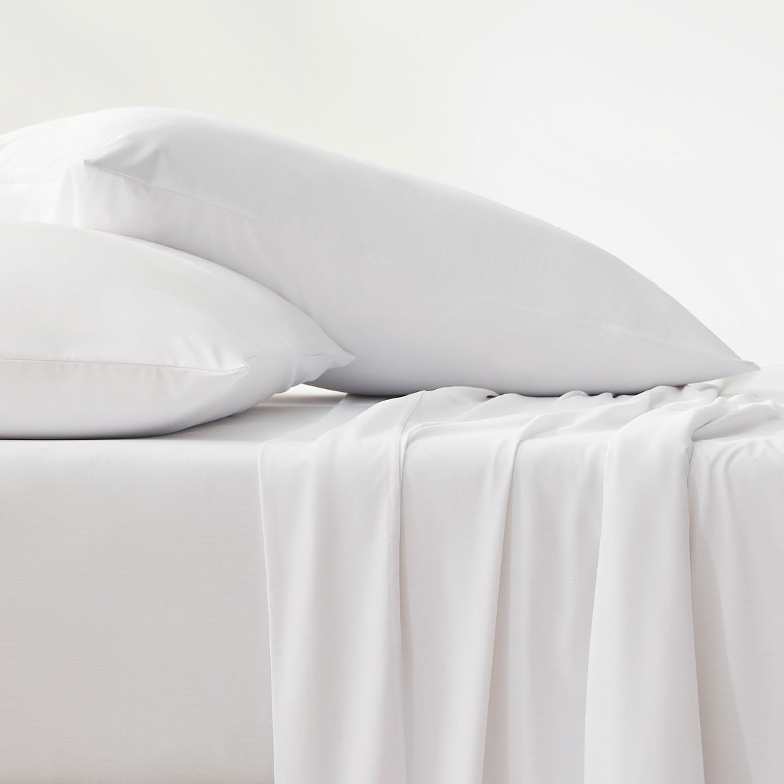 Cool Zone White Cooling Sheet Set Temperature Regulating Bedding - Image 3