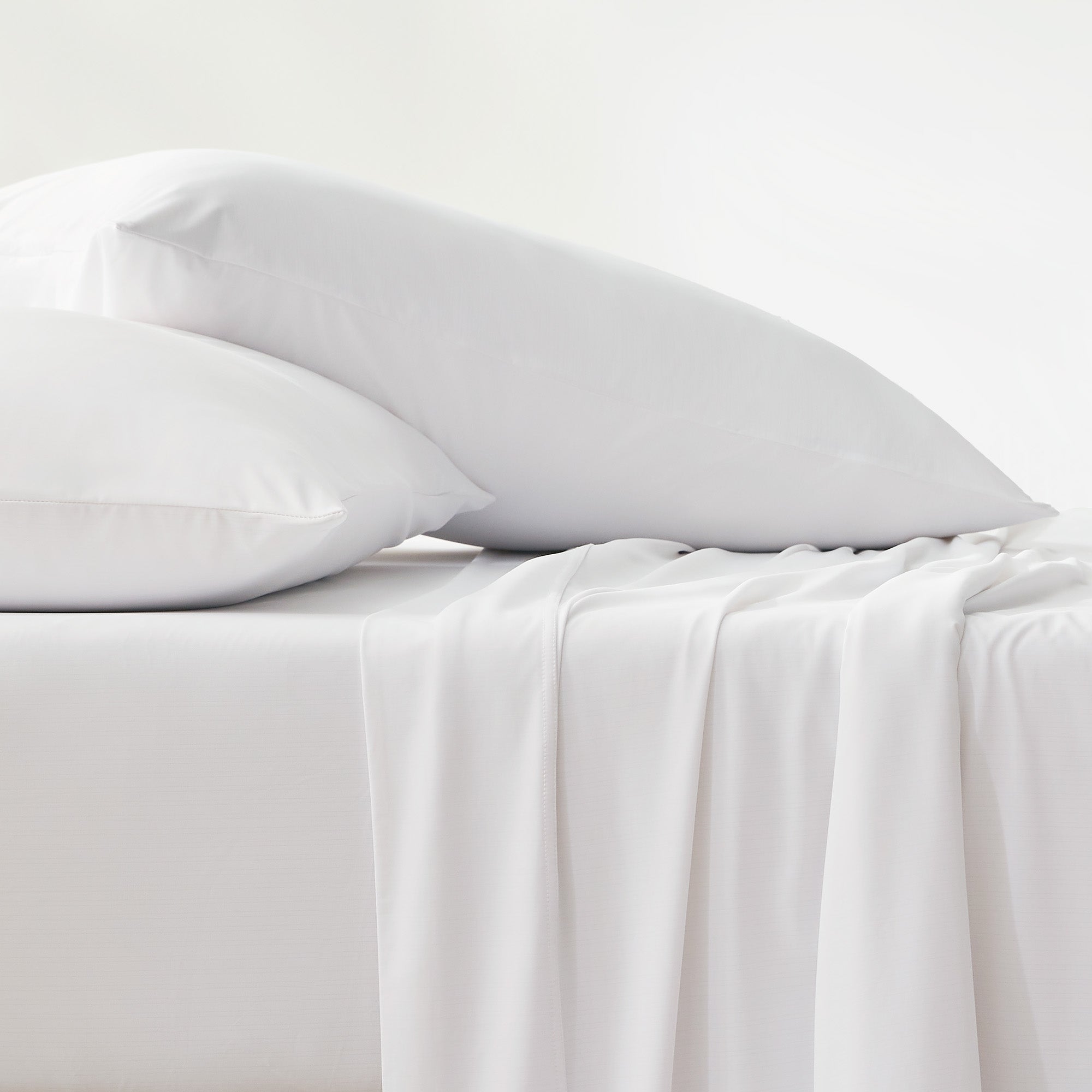Cool Zone White Cooling Sheet Set Temperature Regulating Bedding - Image 3