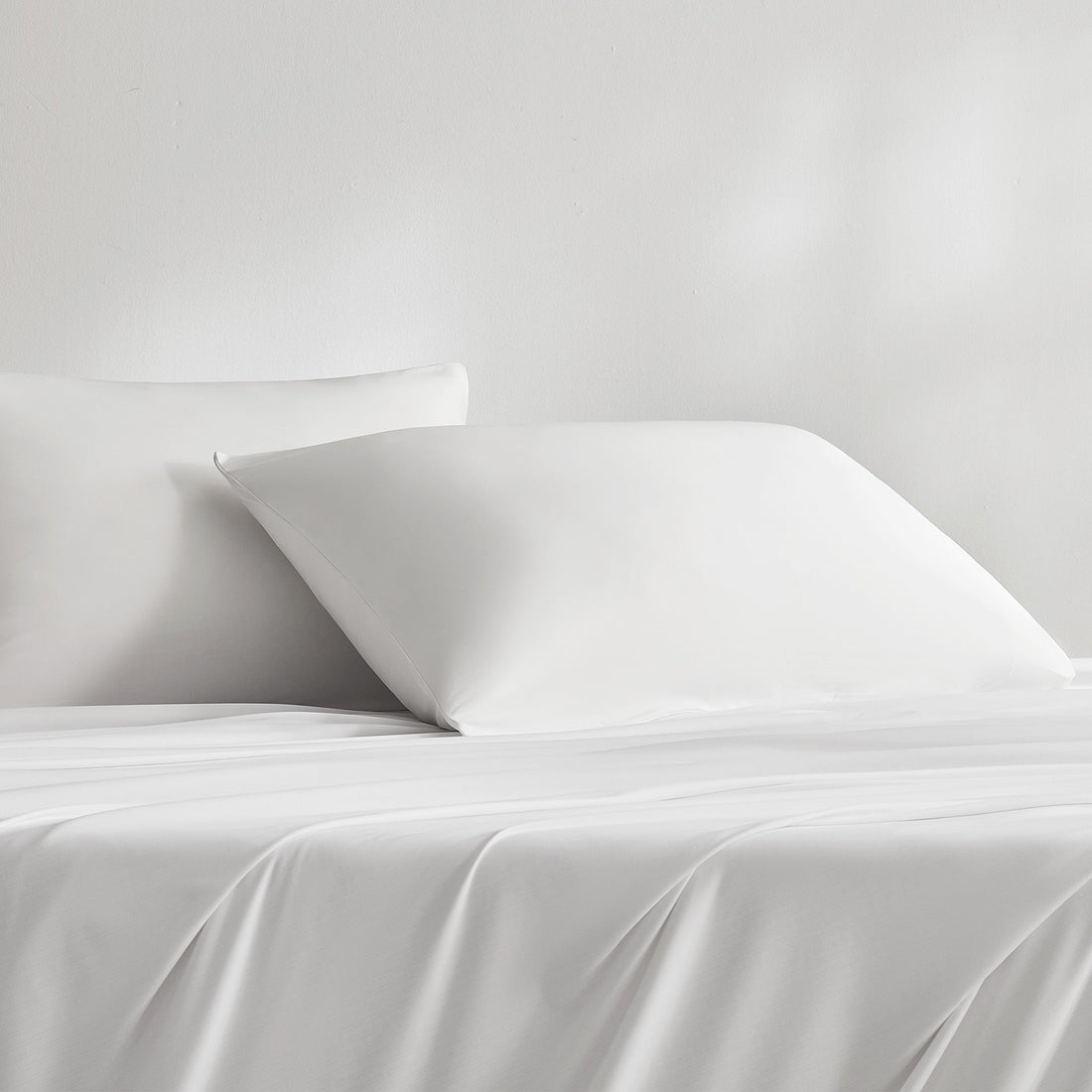 Cooling White Pillowcase Set with NanoTex Moisture Wicking Fabric - Image 2