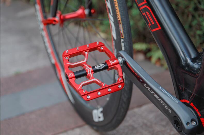 CNC Aluminum Flat Bike Pedals with 3 Sealed Bearings & Cleats