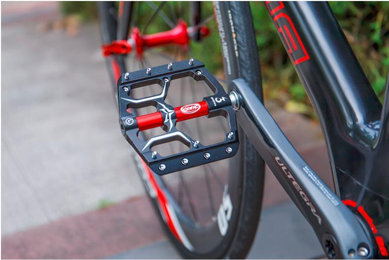 CNC Aluminum Flat Bike Pedals with 3 Sealed Bearings & Cleats