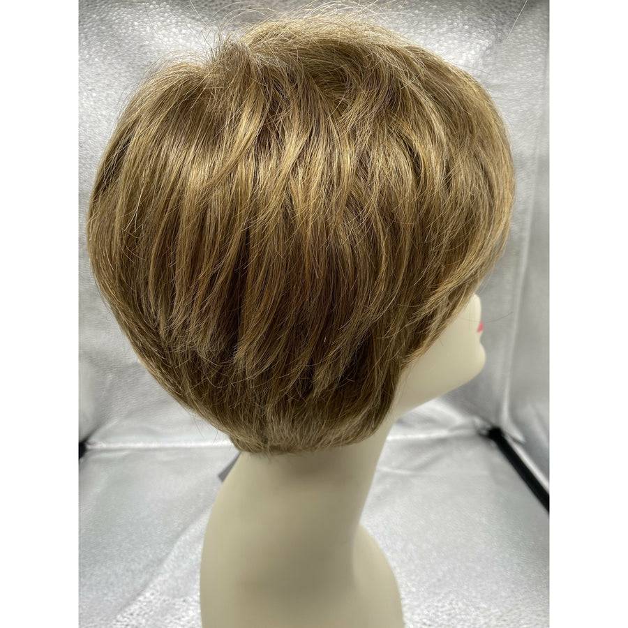Winner Elite Wig: Sophisticated Lace Front Women's Hairpiece