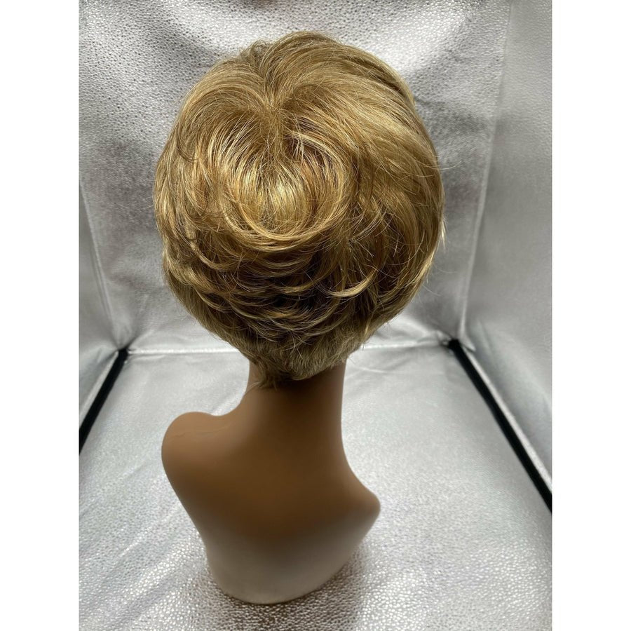 Winner Lightweight Pixie Cut Wig with Barely Waved Layers