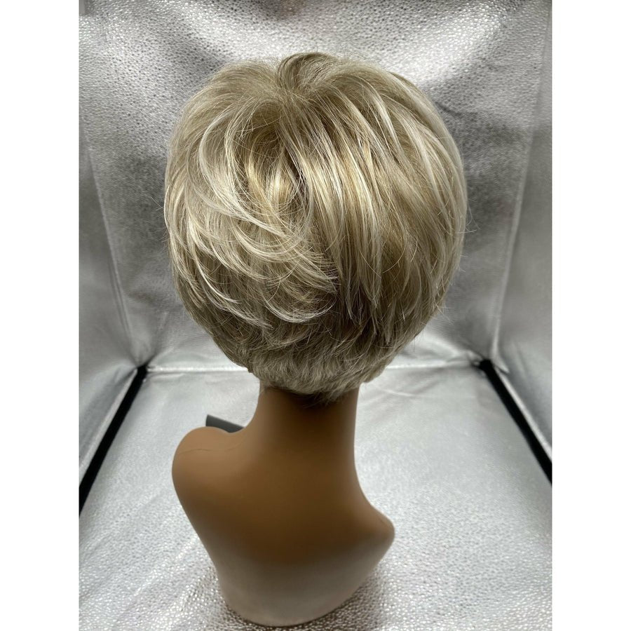 Winner Lightweight Pixie Cut Wig with Barely Waved Layers