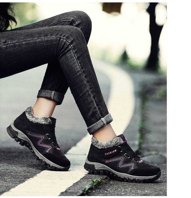 Unisex Suede Leather Winter Snow Boots with Fur Lining and Platform