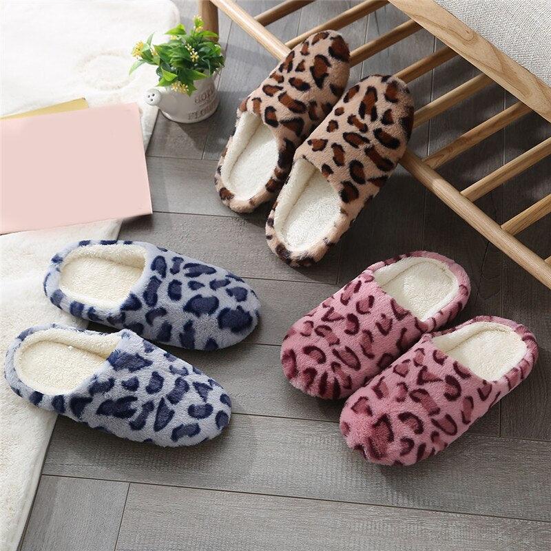 Plush leopard print memory foam indoor house slippers for men and women