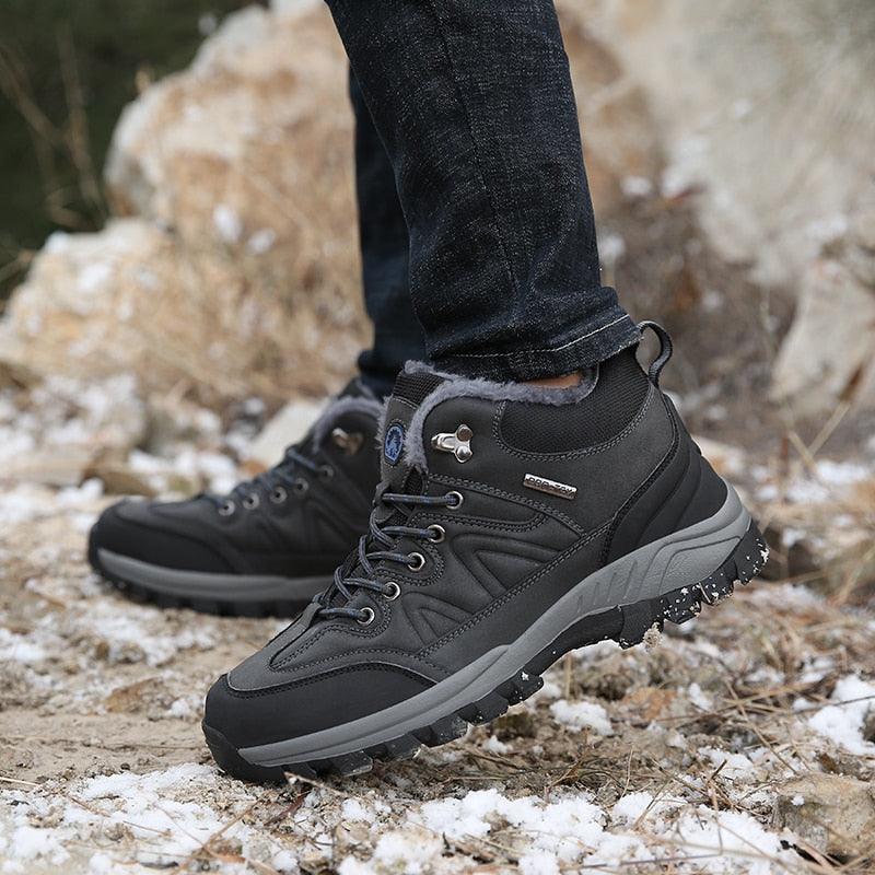 Men's Waterproof Leather Winter Snow Boots with Warm Fur Lining