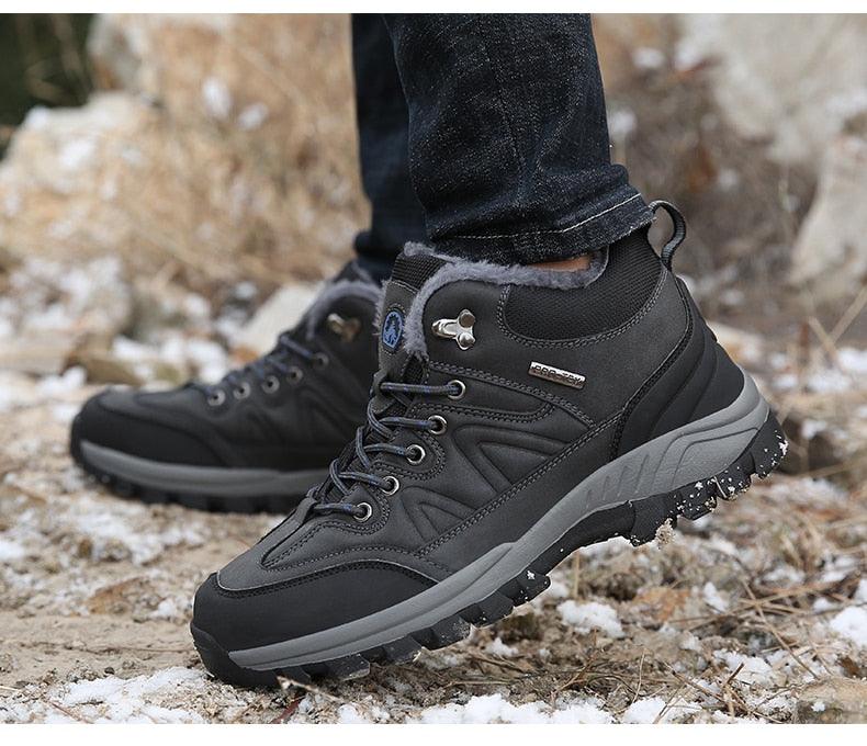 Men's Waterproof Leather Winter Snow Boots with Warm Fur Lining