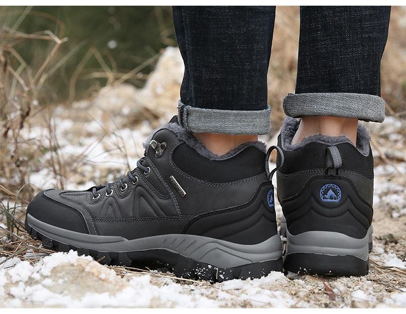 Men's Waterproof Leather Winter Snow Boots with Warm Fur Lining
