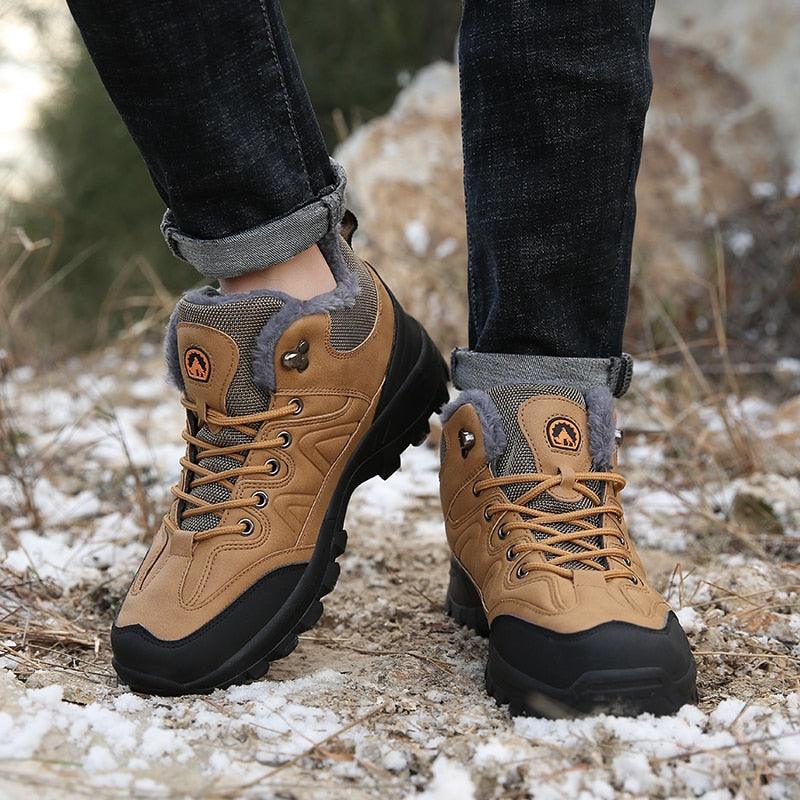 Men's Waterproof Leather Winter Snow Boots with Warm Fur Lining