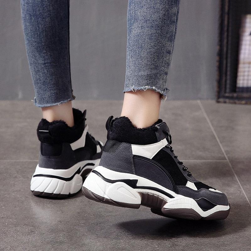 Women’s Fur Lined Winter Sneakers - Warm Anti-Slip Casual Shoes