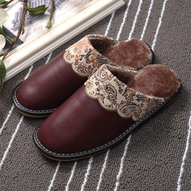 Unisex Leather Thermal House Slippers with Faux Fur Lining