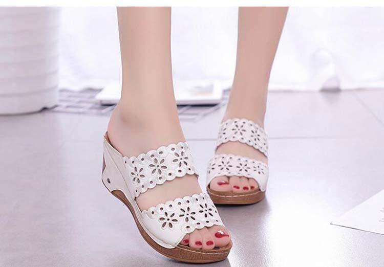 Women’s Leather Flat Sandals Vintage Casual Beach Slides