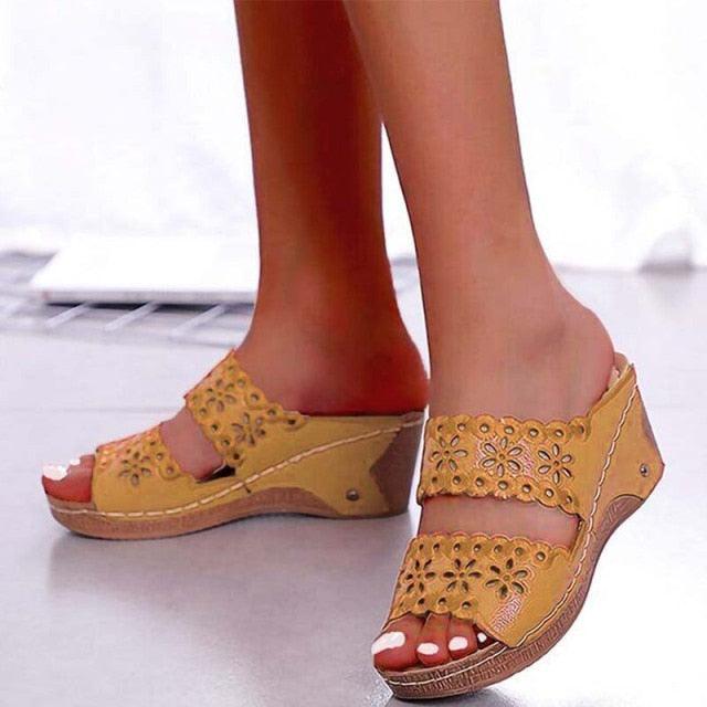 Women’s Leather Flat Sandals Vintage Casual Beach Slides
