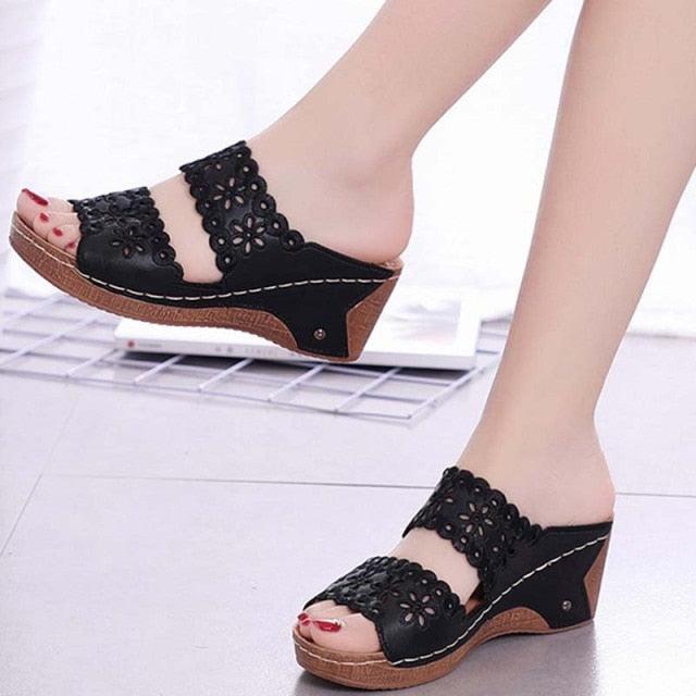 Women’s Leather Flat Sandals Vintage Casual Beach Slides