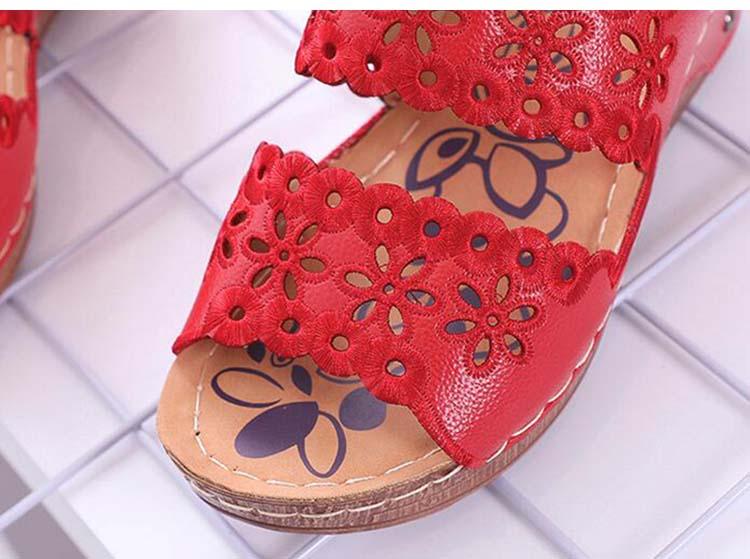 Women’s Leather Flat Sandals Vintage Casual Beach Slides