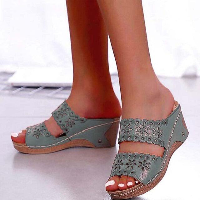 Women’s Leather Flat Sandals Vintage Casual Beach Slides