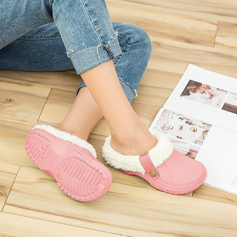 Unisex Waterproof Plush Lined Clogs - Warm Indoor Winter Slippers