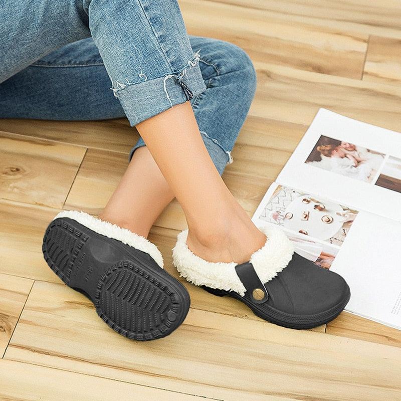 Unisex Waterproof Plush Lined Clogs - Warm Indoor Winter Slippers