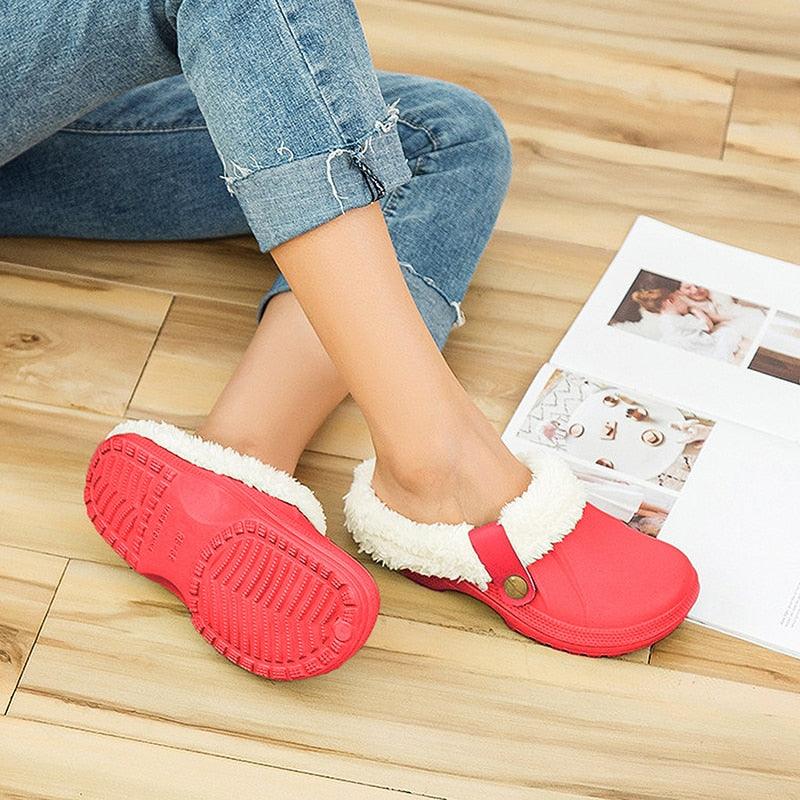 Unisex Waterproof Plush Lined Clogs - Warm Indoor Winter Slippers