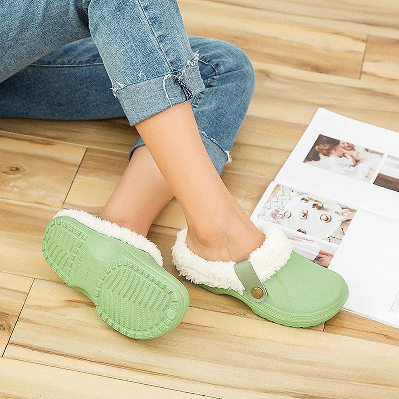 Unisex Waterproof Plush Lined Clogs - Warm Indoor Winter Slippers
