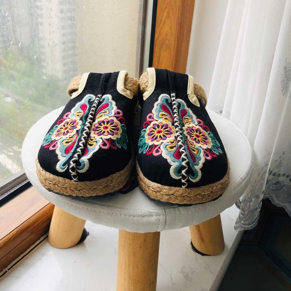 Women’s Handmade Embroidered Linen Mules Retro Flat Espadrilles