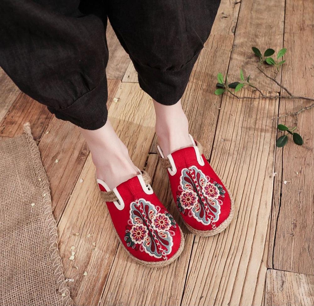 Women’s Handmade Embroidered Linen Mules Retro Flat Espadrilles