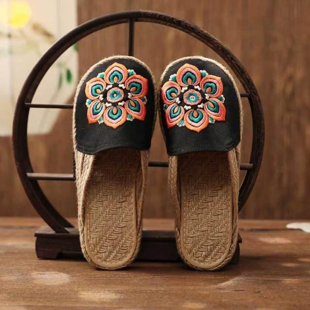 Women’s Handmade Embroidered Linen Mules Retro Flat Espadrilles