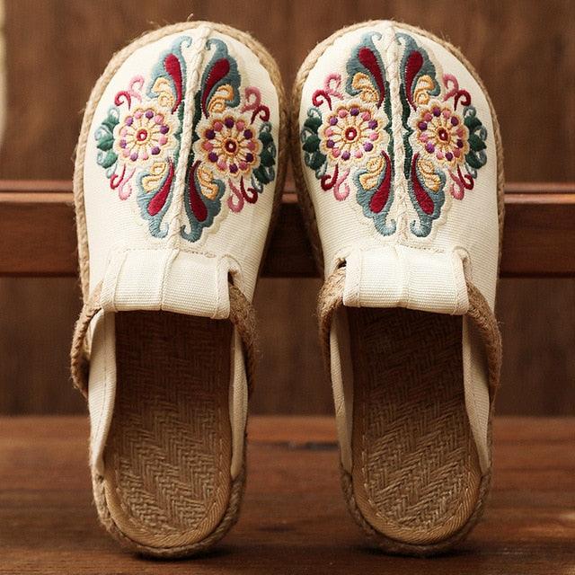Women’s Handmade Embroidered Linen Mules Retro Flat Espadrilles