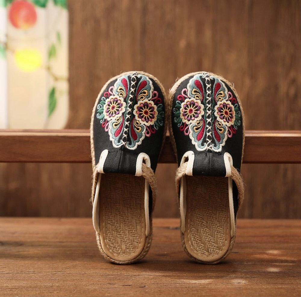 Women’s Handmade Embroidered Linen Mules Retro Flat Espadrilles