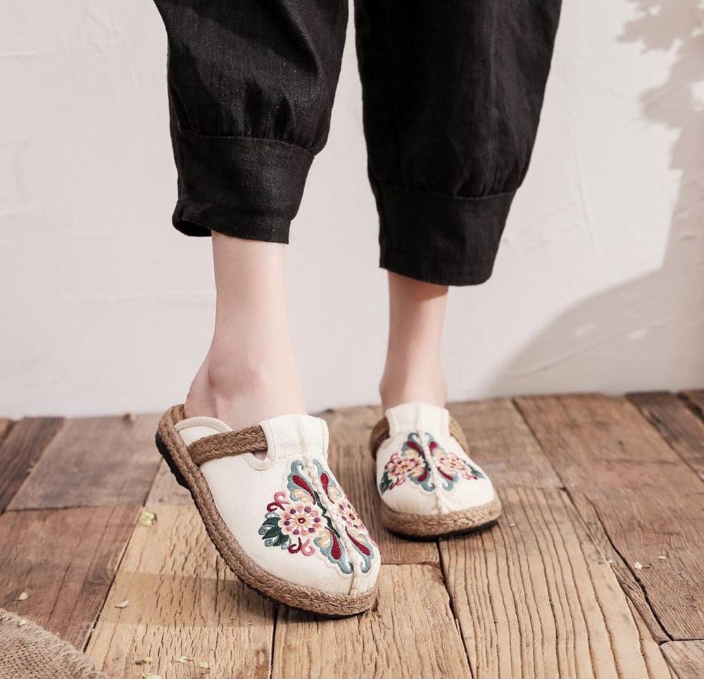 Women’s Handmade Embroidered Linen Mules Retro Flat Espadrilles
