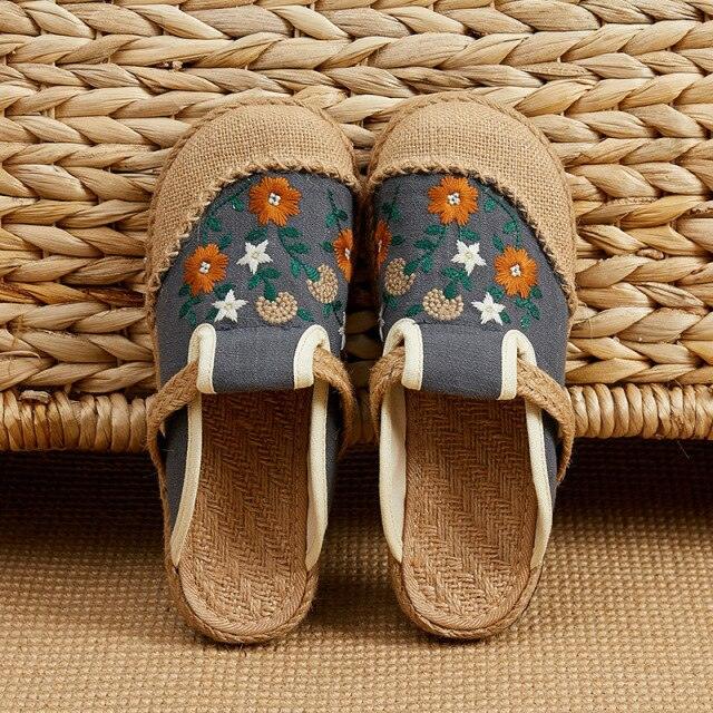 Women’s Handmade Embroidered Linen Mules Retro Flat Espadrilles