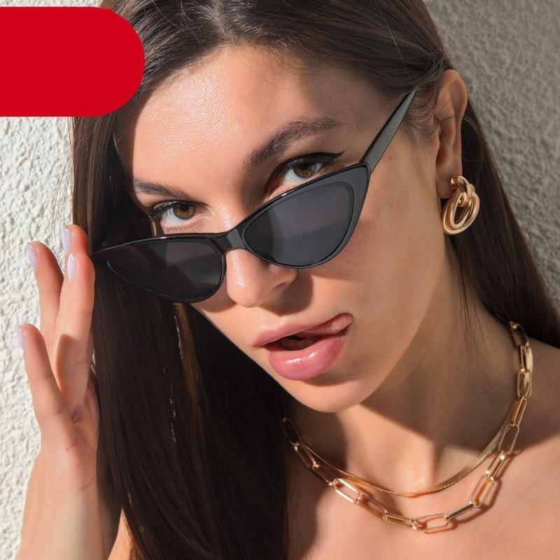 Classic black retro cat eye sunglasses with high pointed corners