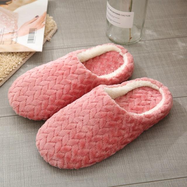 Women’s Plush Indoor Slippers: Cozy Modern Fleece Slides