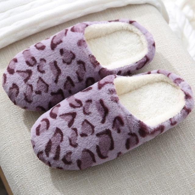Women’s Plush Indoor Slippers: Cozy Modern Fleece Slides