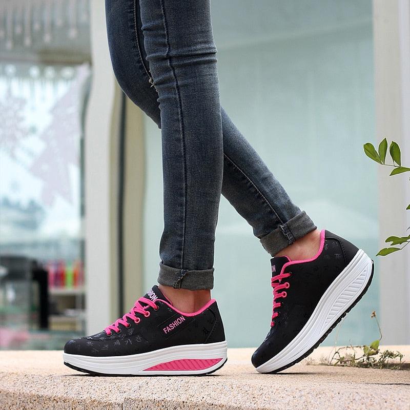 Women’s Leather Flatform Sneakers Height Increasing Lace-Up Shoes