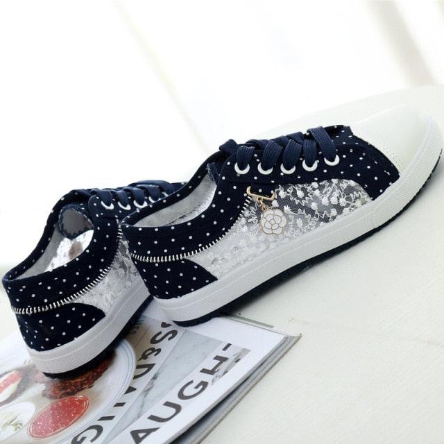 Women's Breathable Mesh Casual Tennis Shoes - Low Top Sneakers