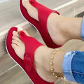 Women's stylish flat platform sandals in artificial PU with buckle strap and clip toe design