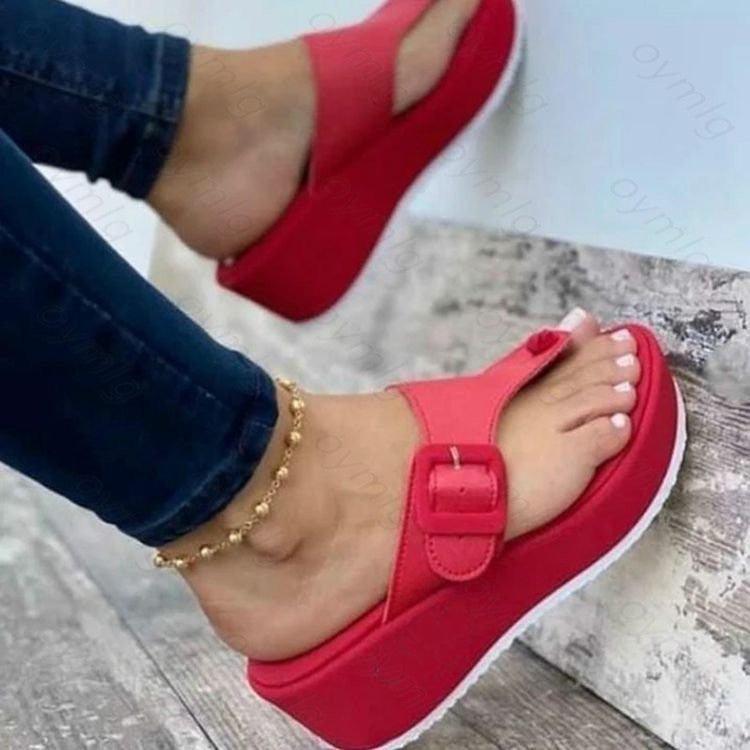 Women's Flat Platform Sandals with Ankle Strap and Clip Toe