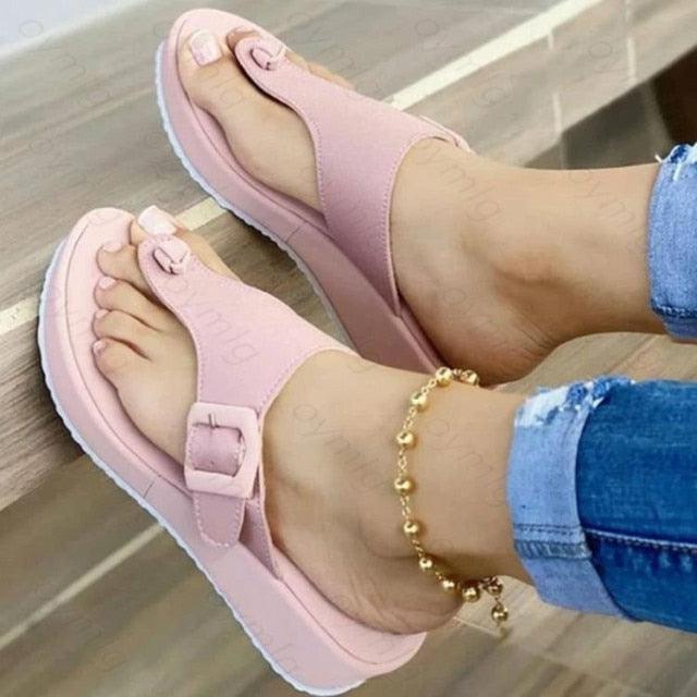 Women's Flat Platform Sandals with Ankle Strap and Clip Toe