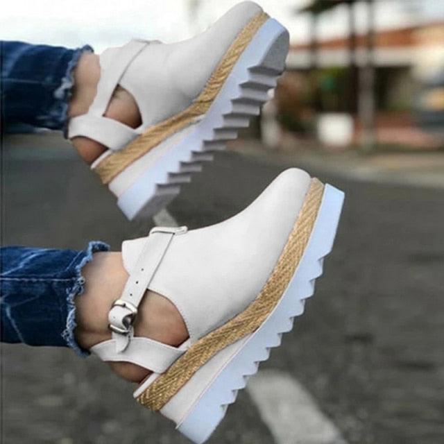 Women's Retro Buckle Strap Platform Sandals - Bohemian Flatforms