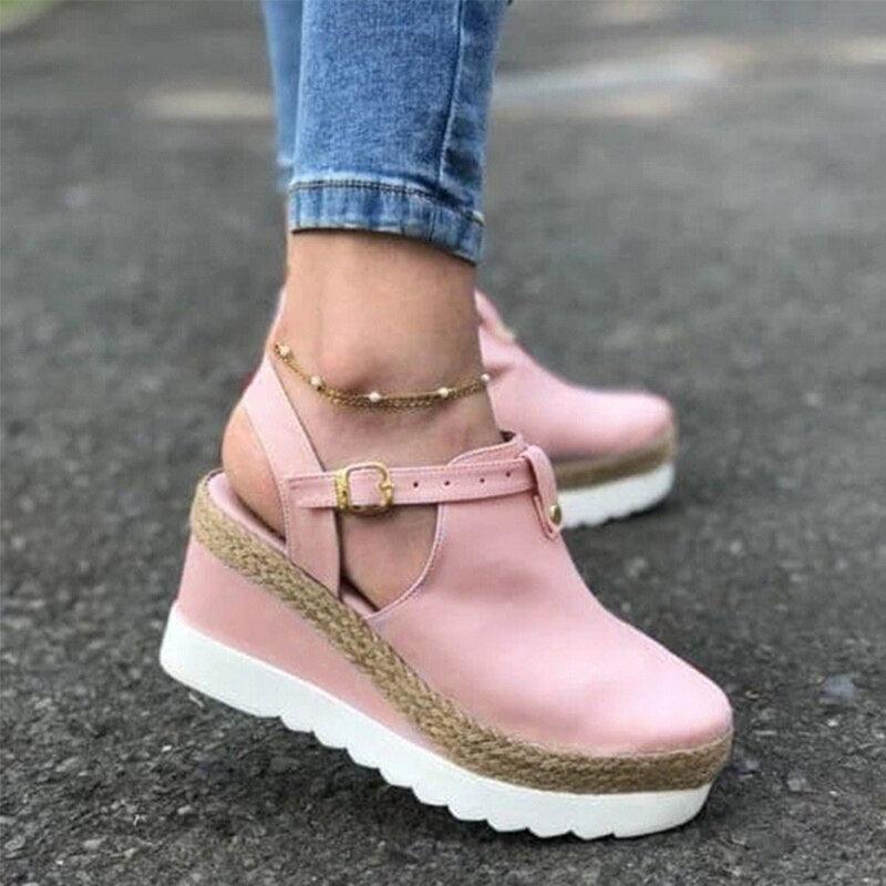 Women's Retro Buckle Strap Platform Sandals - Bohemian Flatforms
