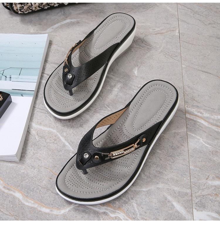 Women's Platform Thong Sandals with Arch Support & Metal Buttons
