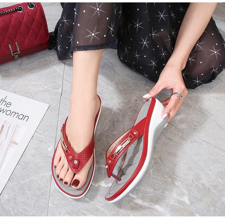 Women's Platform Thong Sandals with Arch Support & Metal Buttons