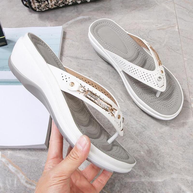 Women's Platform Thong Sandals with Arch Support & Metal Buttons