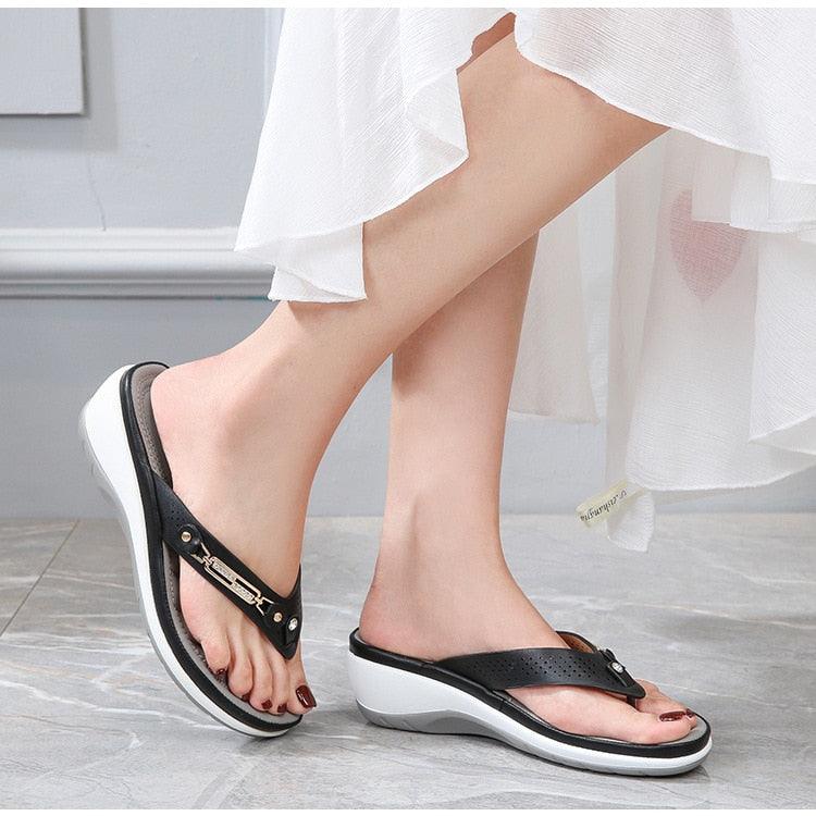 Women's Platform Thong Sandals with Arch Support & Metal Buttons