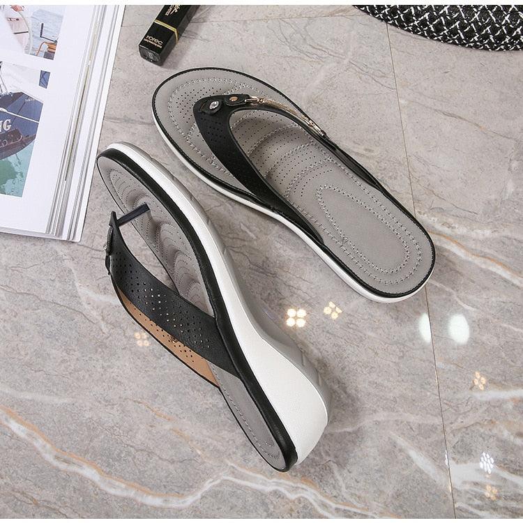 Women's Platform Thong Sandals with Arch Support & Metal Buttons