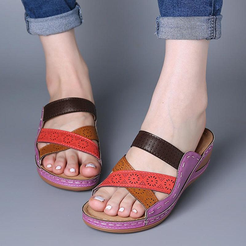 Women’s Vintage Leather Low Heel Casual Summer Slip-On Sandals